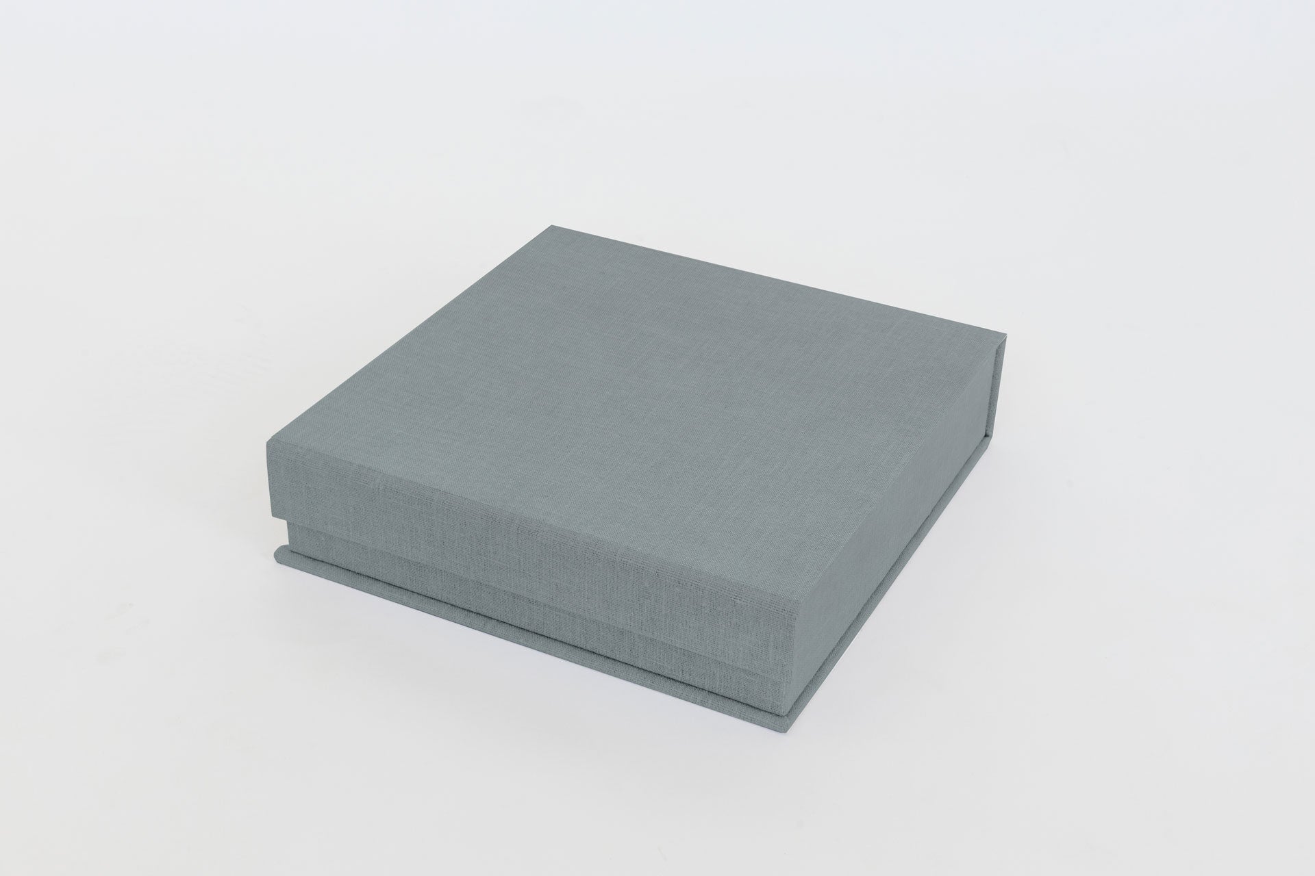 Clamshell Linen Box 6"
