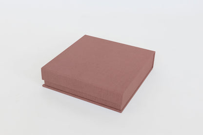 Clamshell Linen Box 6"